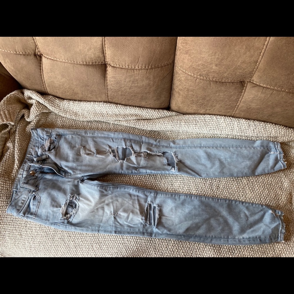 American Eagle skinny’s